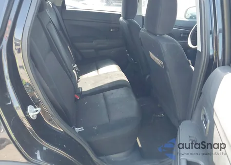 2017 Mitsubishi Outlander Sport 2.0 Es/2.0 Le z USA, uszkodzony, nr VIN JA4AP3AU2HZ033618